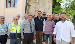 Doğalgaz İçin İlk Kazmayı Vurduk.