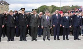 Yaşasın Ulusal Egemenlik, Yaşasın 23 Nisan.