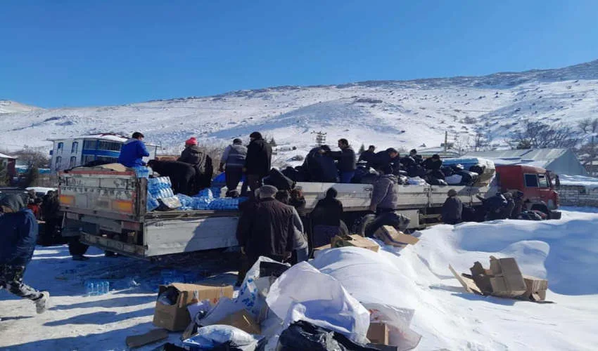 ŞARKÖYÜMÜZÜN YARDIMLARI DEPREM BÖLGESİNE ULAŞTI.
