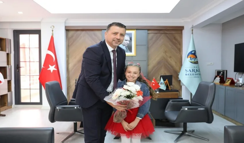 Bu Ülkenin Yarınları Emin Ellerde