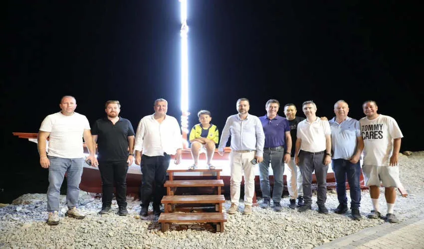 Gece gündüz demeden çalışmaya devam ediyoruz